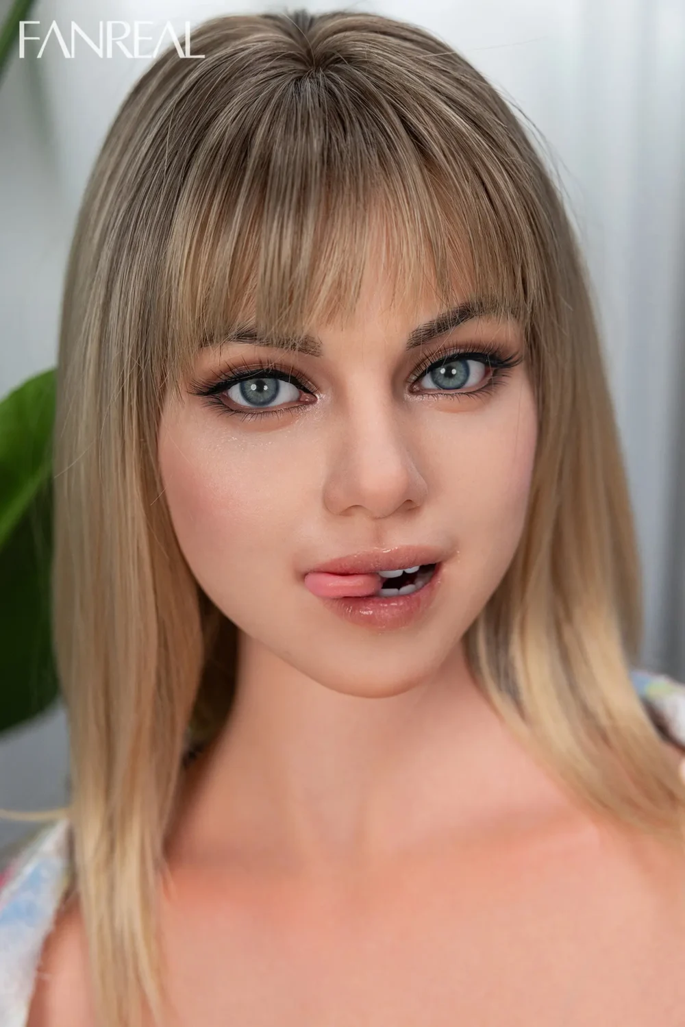 FANREAL | 109cm/3ft7 25kg(55.1 lbs) | F-cup | Silicone Sex Doll Torso | Maria